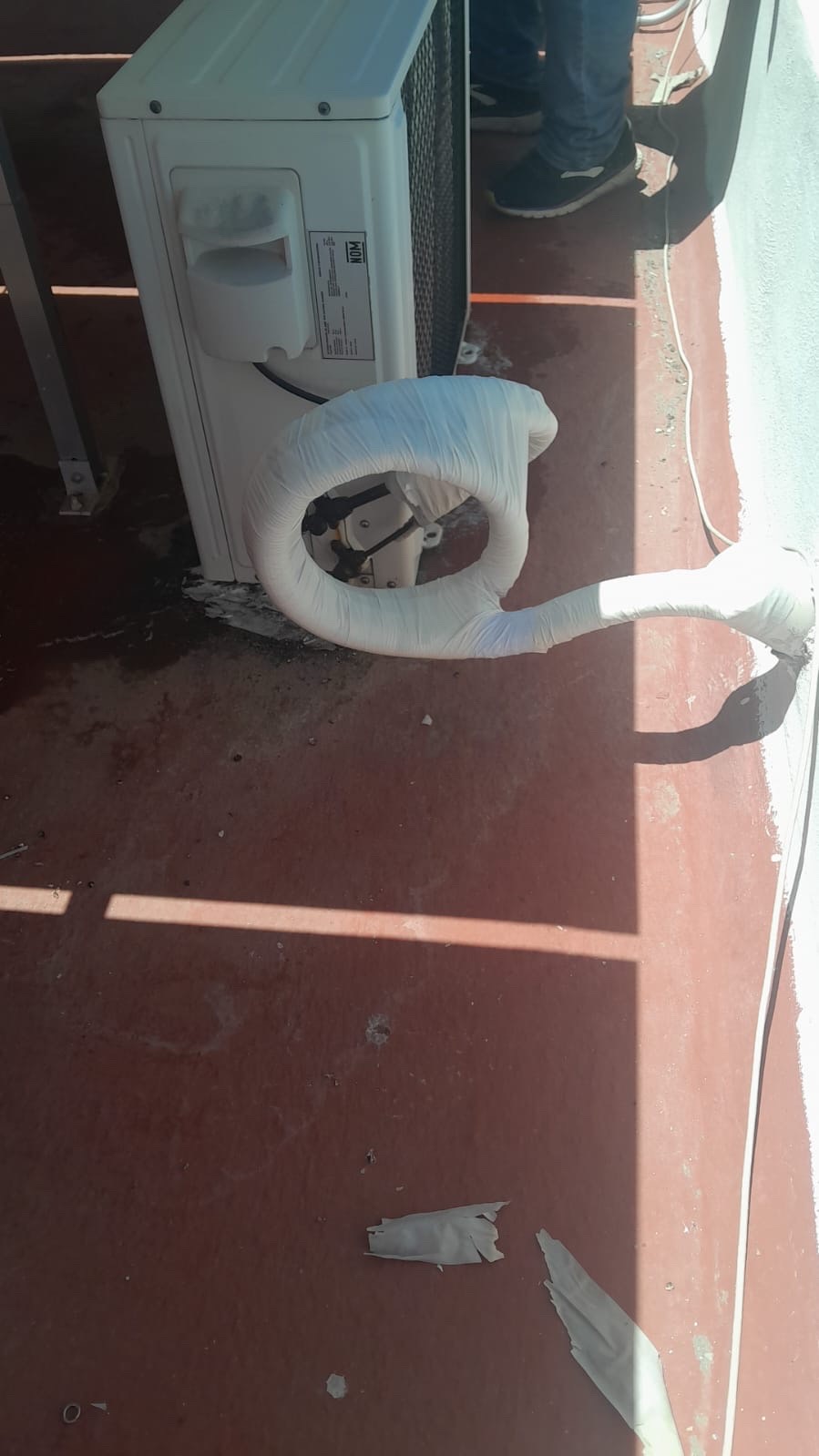 Tubería protegida en instalación